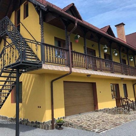 Готель Casa Bambi Совата Екстер'єр фото