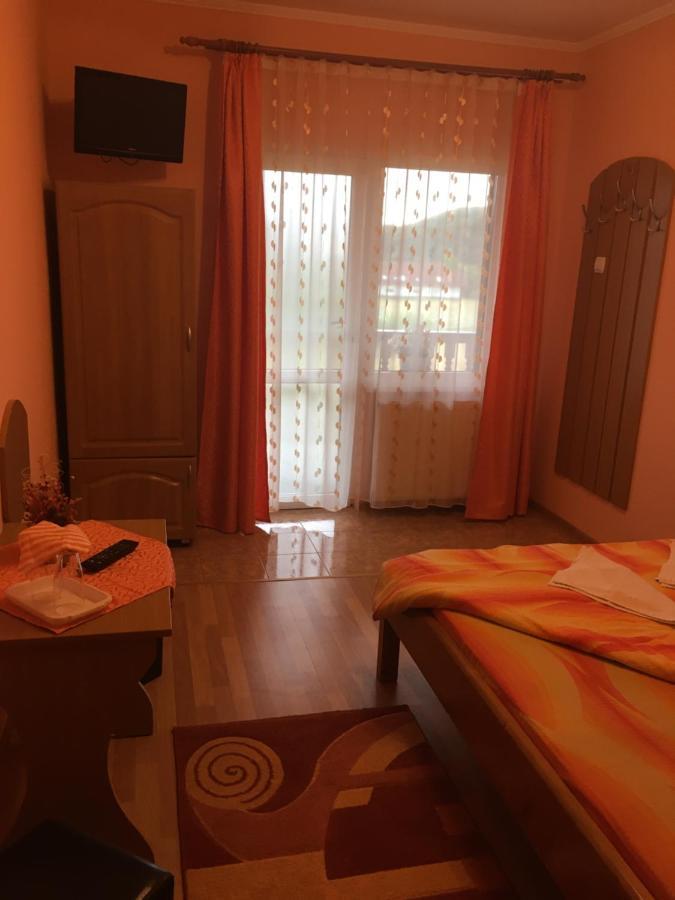 Готель Casa Bambi Совата Екстер'єр фото