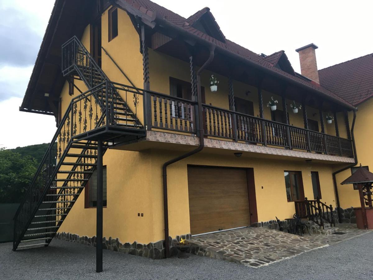 Готель Casa Bambi Совата Екстер'єр фото