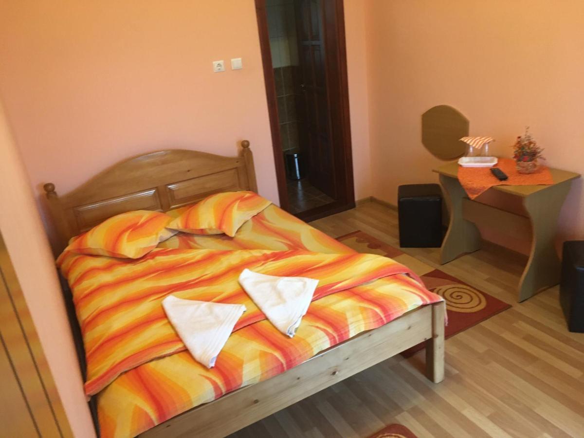 Готель Casa Bambi Совата Екстер'єр фото